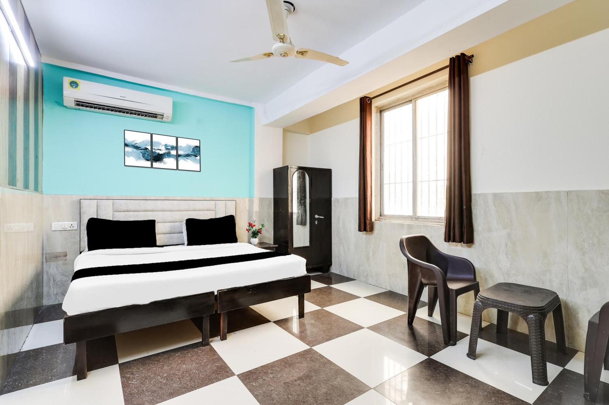 Hotel O Palam New Delhi